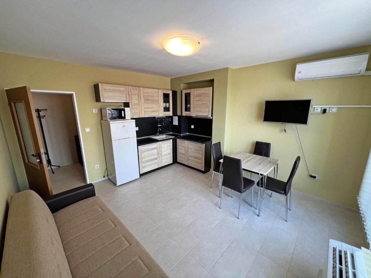 Valemar Apartments Pomorie Exterior foto