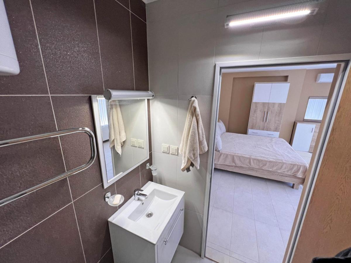 Valemar Apartments Pomorie Exterior foto