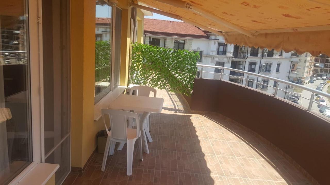 Valemar Apartments Pomorie Exterior foto
