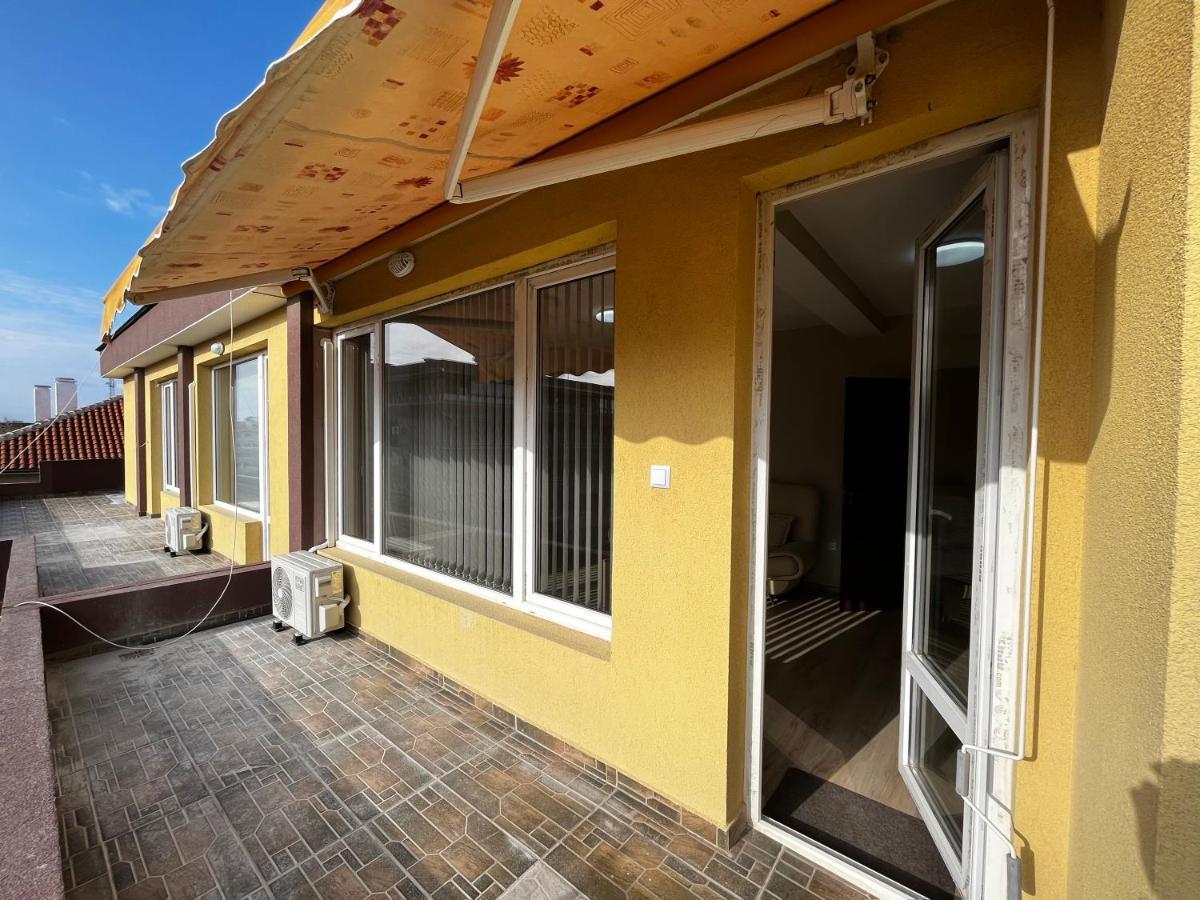 Valemar Apartments Pomorie Exterior foto