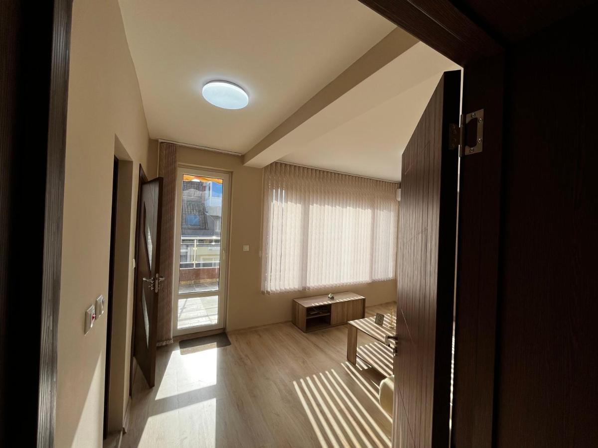Valemar Apartments Pomorie Exterior foto